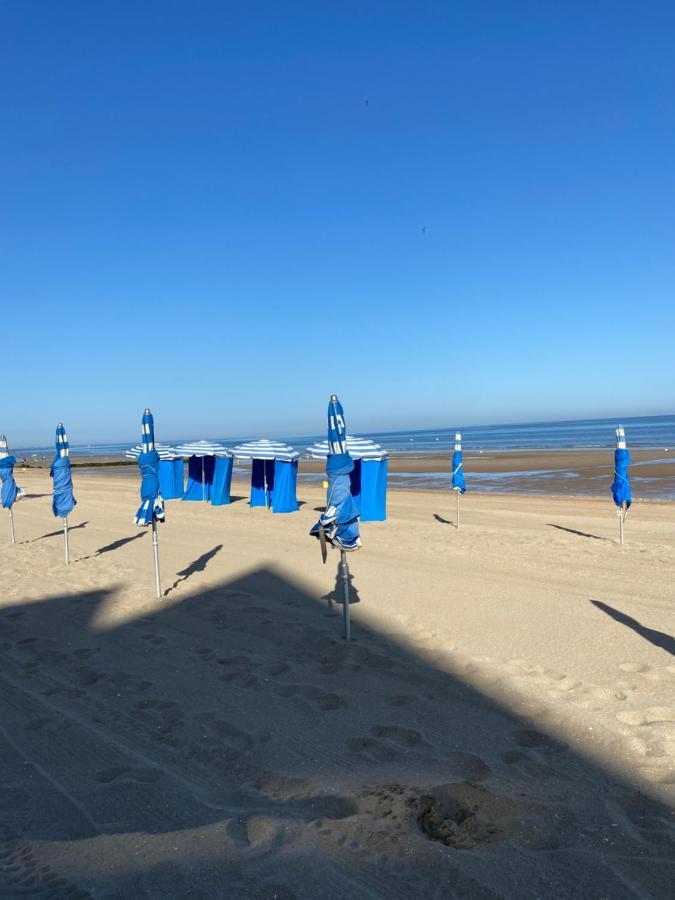 La Villa L'Oiseau Bleu Proche De La Plage Et De Deauville !!! Awards 2025 Блонвил-сюр-Мер Екстериор снимка
